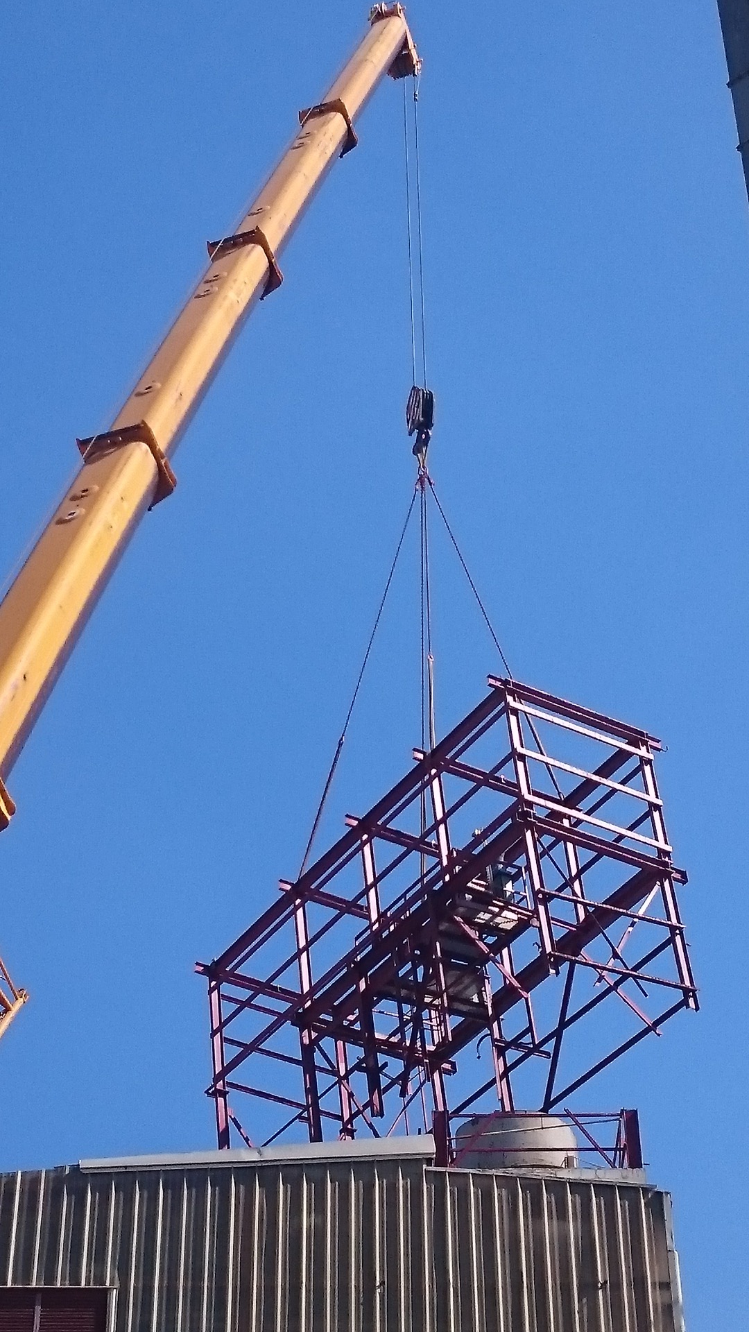 acélszerkezet bontása